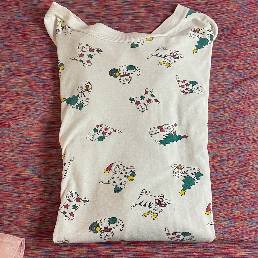 VINTAGE CAT CHRISTMAS SWEATER SIZE L